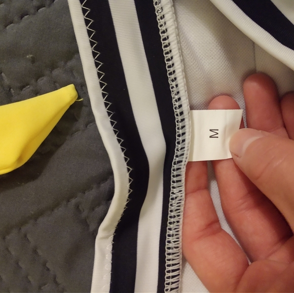 Bathing suit - Picture 3 of 3